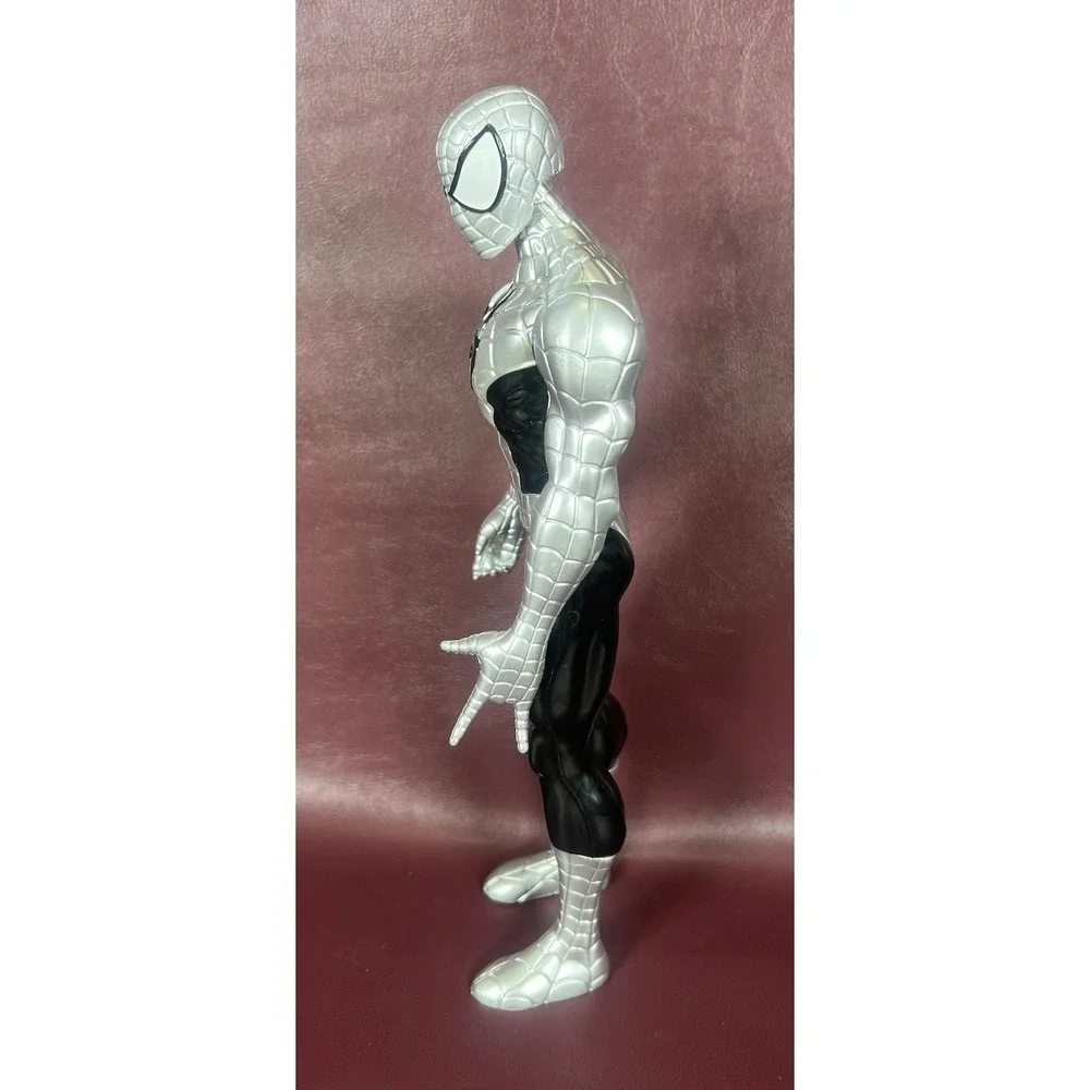 Marvel Hasbro Armored Silver Suit Spiderman‎  11